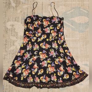 Alice + Olivia Magnolia Floral Dress. Black. Size 12. NWT
